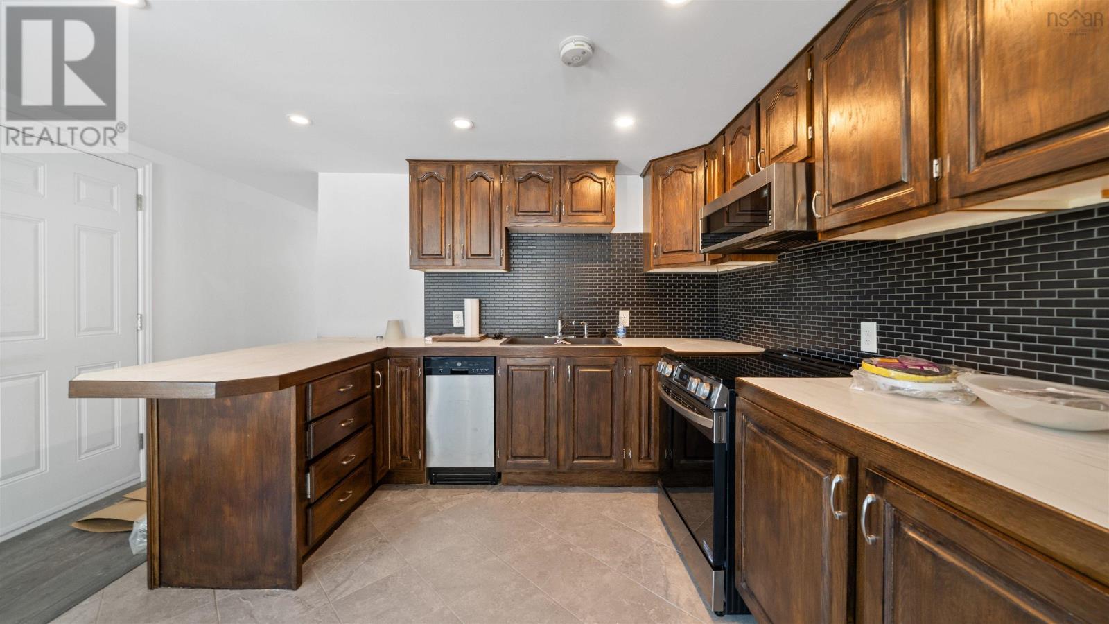 4 Third Street, Halifax, Nova Scotia  B3T 1B1 - Photo 39 - 202600782