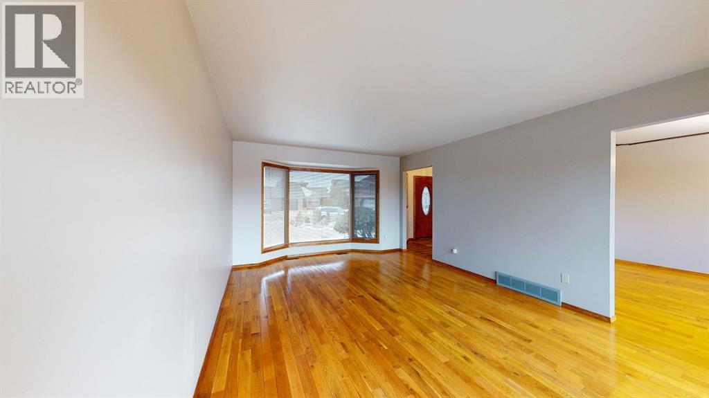 610 Ross Glen Drive SE, Medicine Hat, Alberta  T1B 3X3 - Photo 14 - A2274894