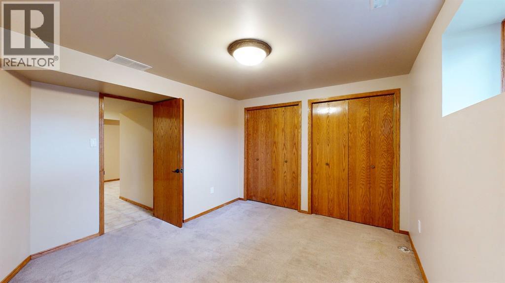 610 Ross Glen Drive SE, Medicine Hat, Alberta  T1B 3X3 - Photo 31 - A2274894