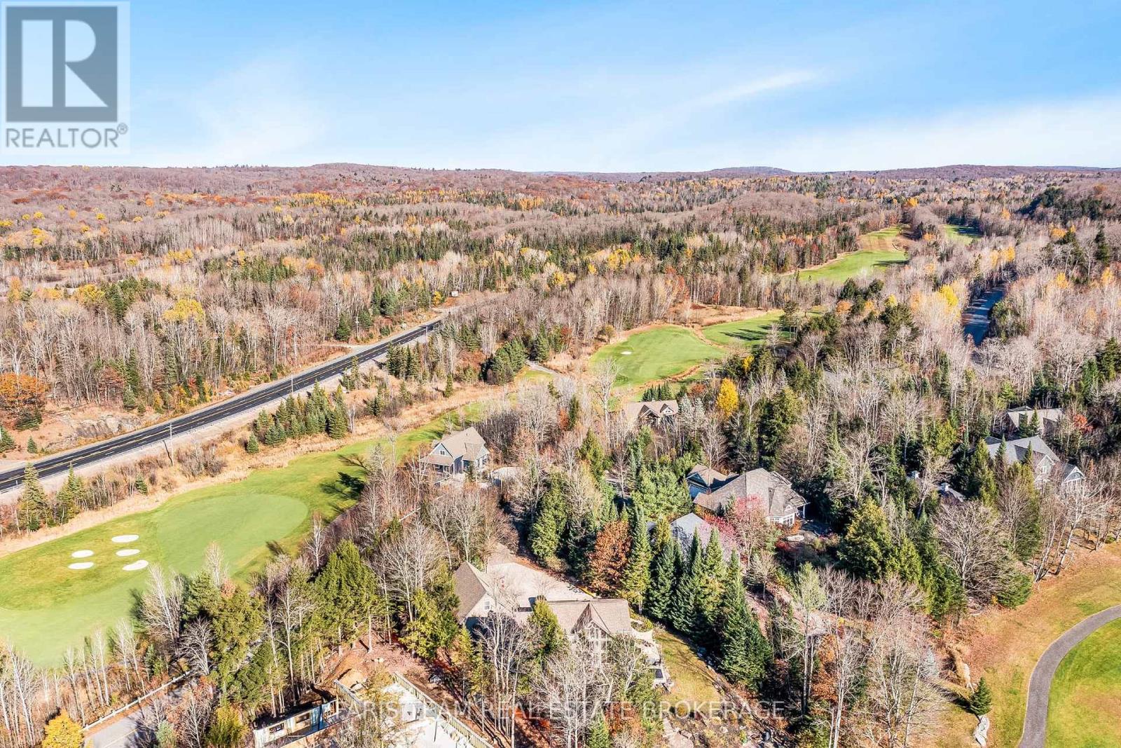 19 Deerhurst Highlands Drive, Huntsville, Ontario  P1H 1B1 - Photo 12 - X12841202