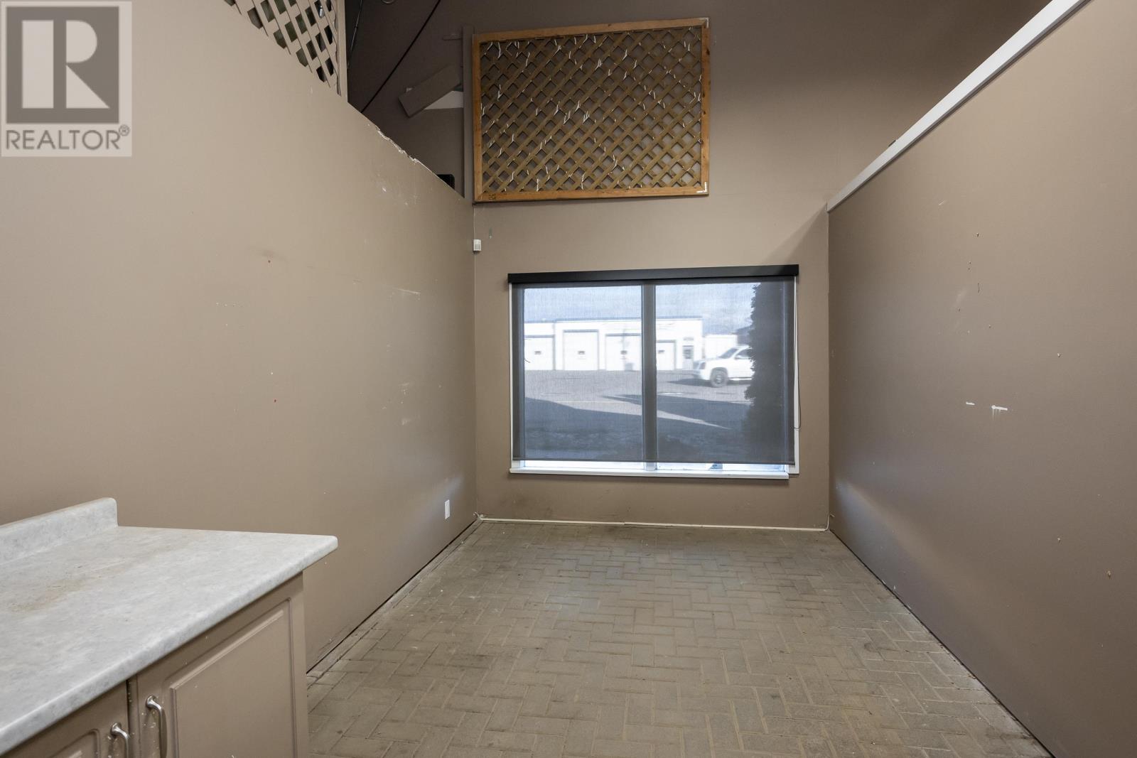 561 Tenth Ave., Thunder Bay, Ontario  P7B 2R3 - Photo 11 - TB253461