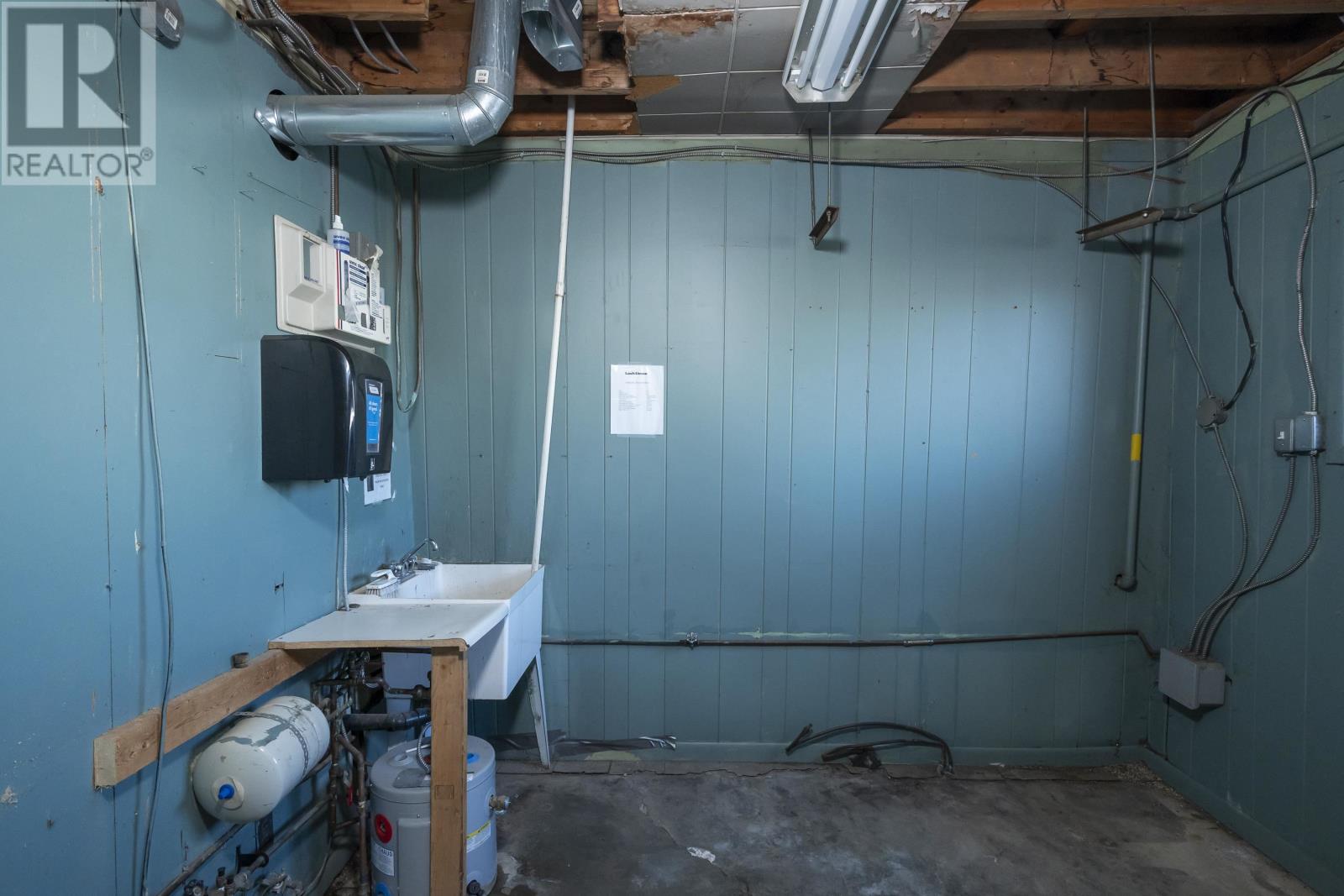 561 Tenth Ave., Thunder Bay, Ontario  P7B 2R3 - Photo 12 - TB253461