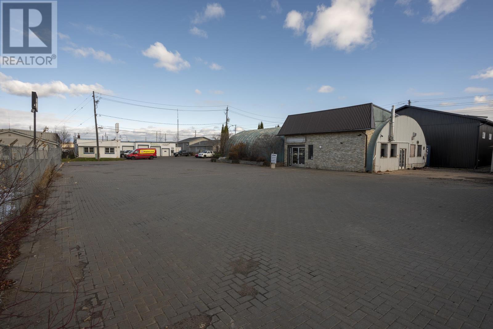 561 Tenth Ave., Thunder Bay, Ontario  P7B 2R3 - Photo 26 - TB253461