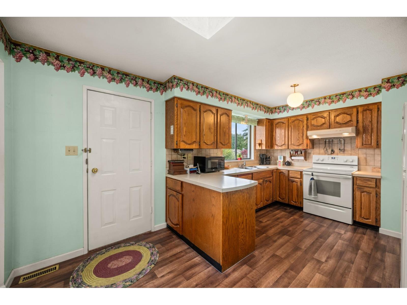 9507 204b Street, Langley, British Columbia  V1M 1Y9 - Photo 11 - R3115193