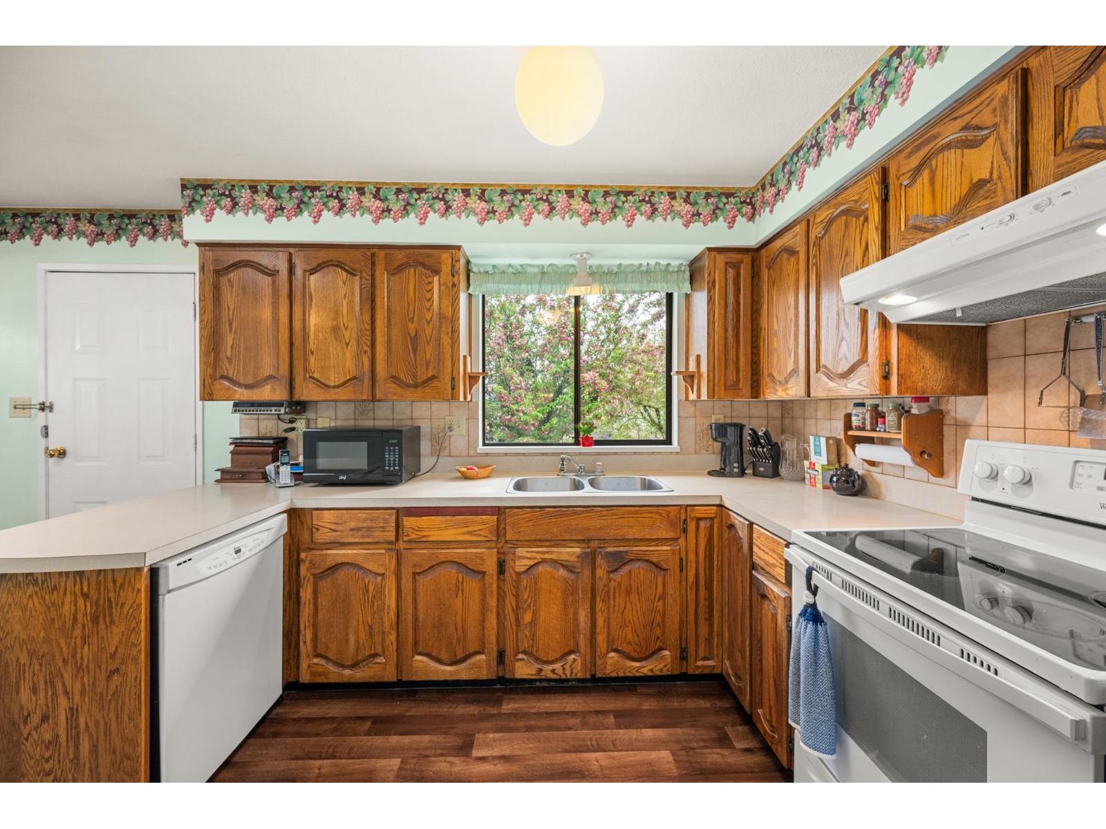 9507 204b Street, Langley, British Columbia  V1M 1Y9 - Photo 13 - R3115193