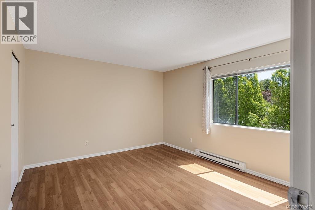 402 3274 Glasgow Ave, Saanich, British Columbia  V8X 1M2 - Photo 18 - 1032820