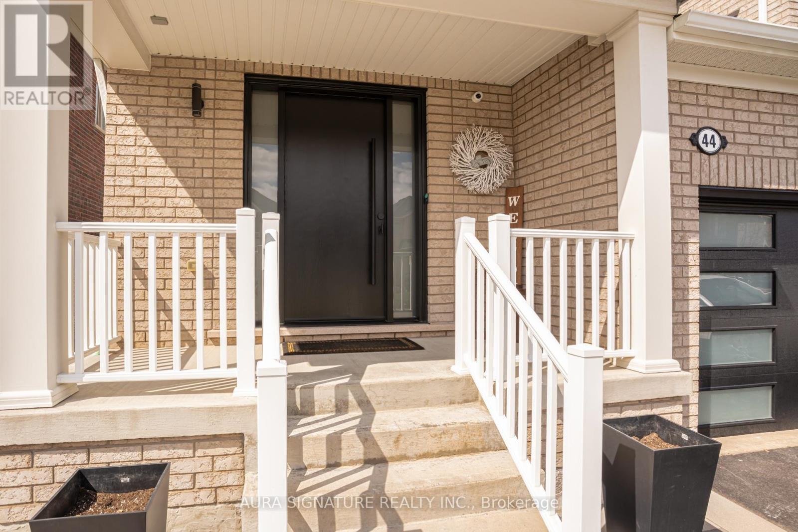 44 Mccabe Lane, New Tecumseth, Ontario  L0G 1W0 - Photo 2 - N13037118