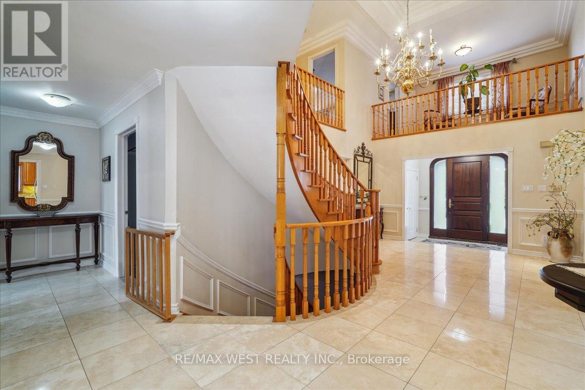 15 Brownlee Avenue, Vaughan, Ontario  L4L 8H4 - Photo 8 - N13037128