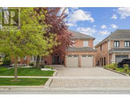 15 BROWNLEE AVENUE, Vaughan, Ontario