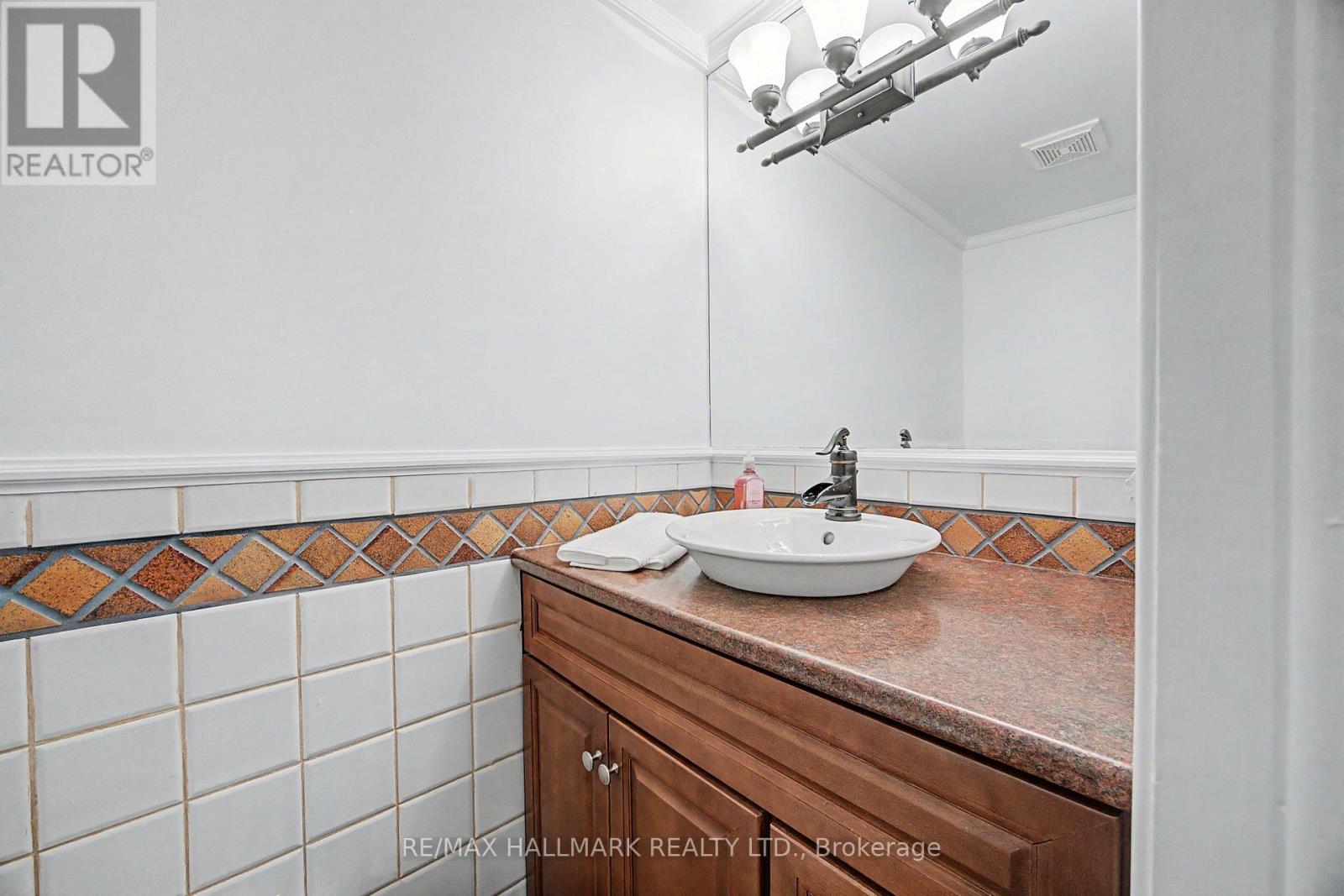 65 - 11 Plaisance Road, Richmond Hill, Ontario  L4C 5H1 - Photo 11 - N13037226