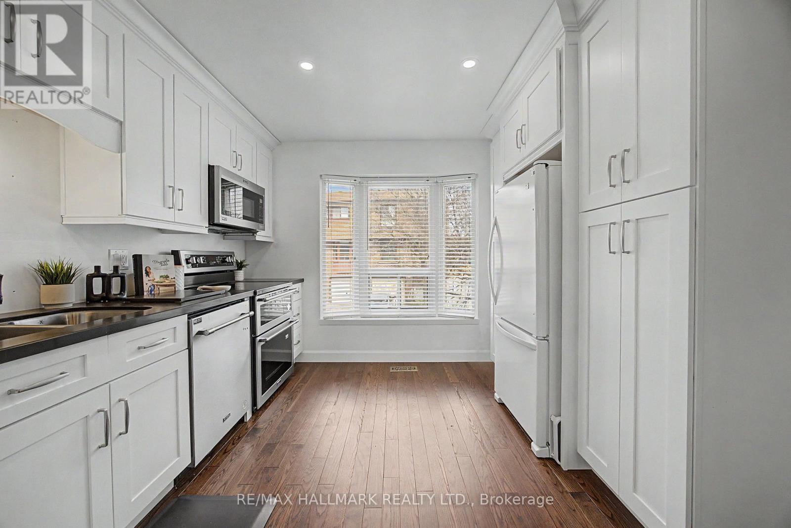 65 - 11 Plaisance Road, Richmond Hill, Ontario  L4C 5H1 - Photo 5 - N13037226