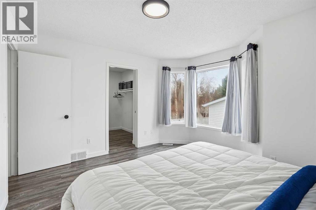 113 Mt Lorette Place SE, Calgary, Alberta  T2Z 2M1 - Photo 10 - A2288992