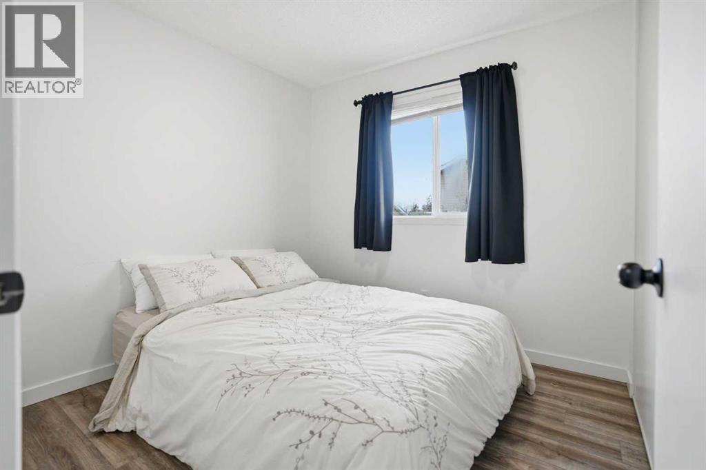 113 Mt Lorette Place SE, Calgary, Alberta  T2Z 2M1 - Photo 12 - A2288992