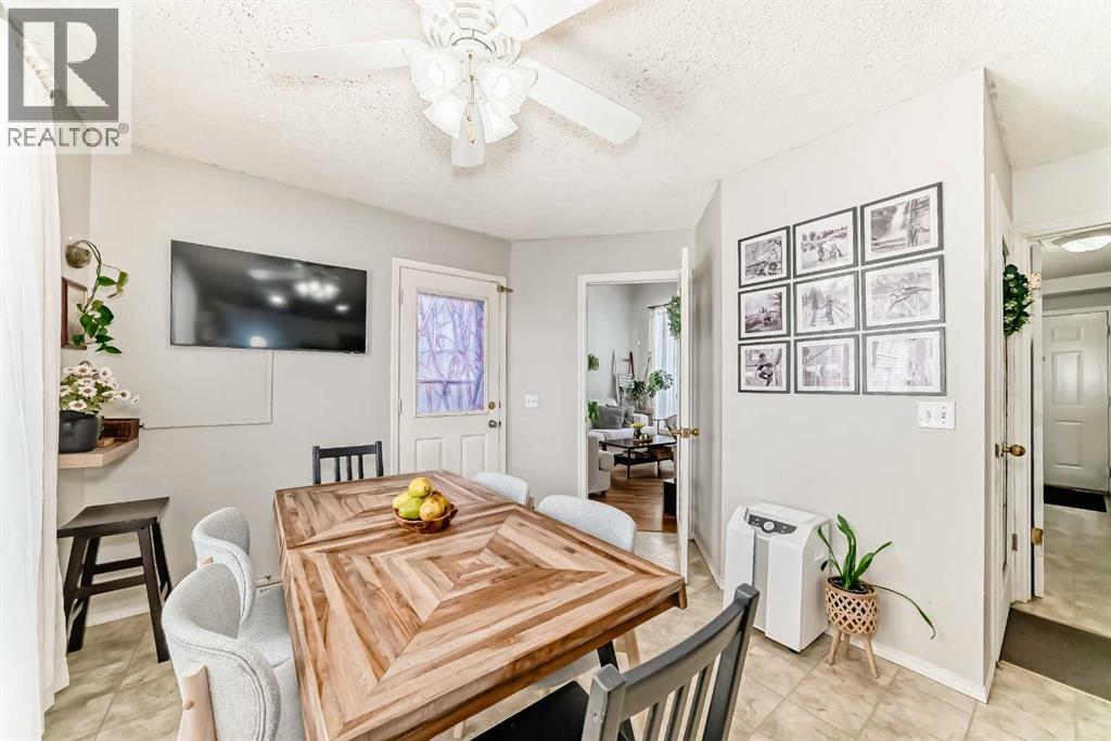 155 Erin Meadow Way SE, Calgary, Alberta  T2B 3P7 - Photo 15 - A2297998