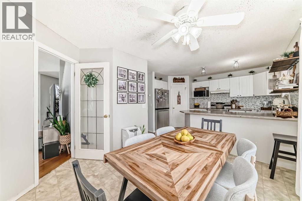 155 Erin Meadow Way SE, Calgary, Alberta  T2B 3P7 - Photo 14 - A2297998