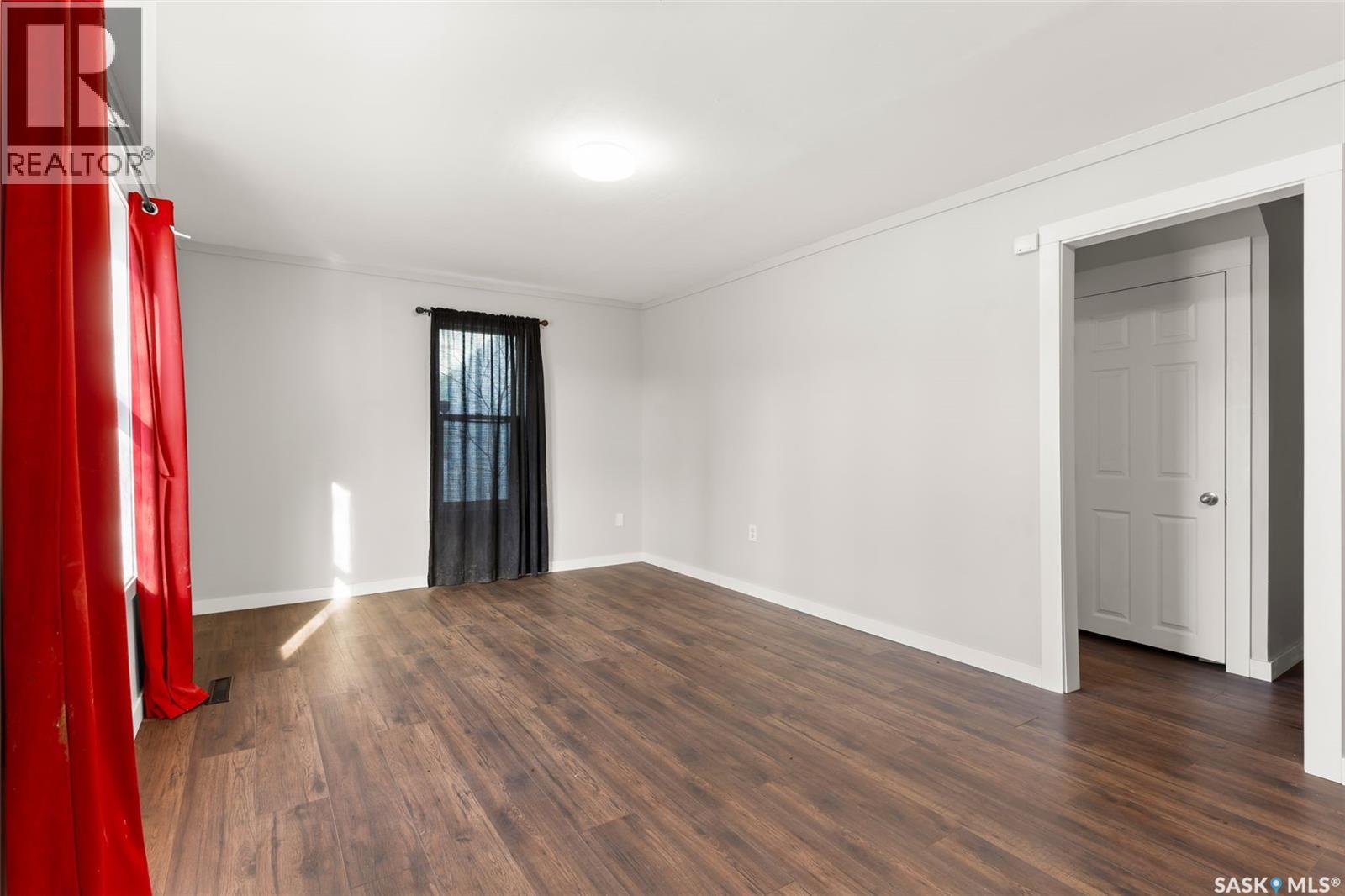 1247 King Street, Regina, Saskatchewan  S4T 4G1 - Photo 5 - SK033778