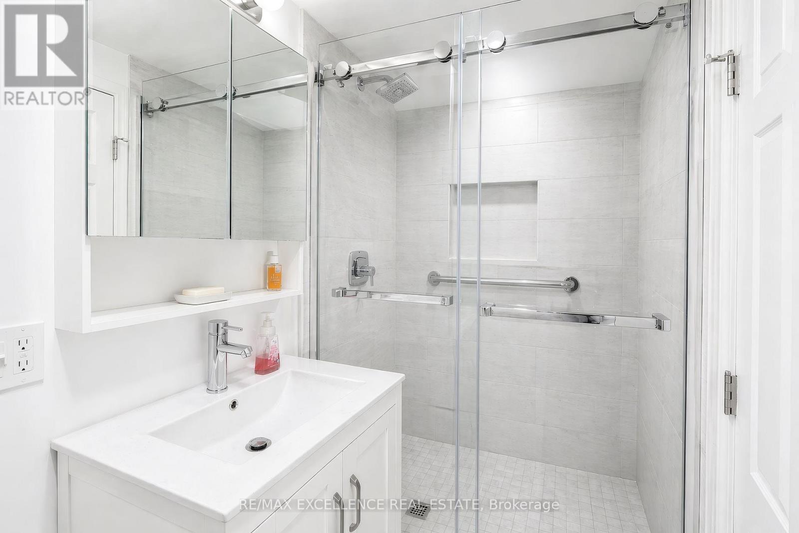 7256 Topping Road, Mississauga, Ontario  L4T 2Y5 - Photo 12 - W13037036