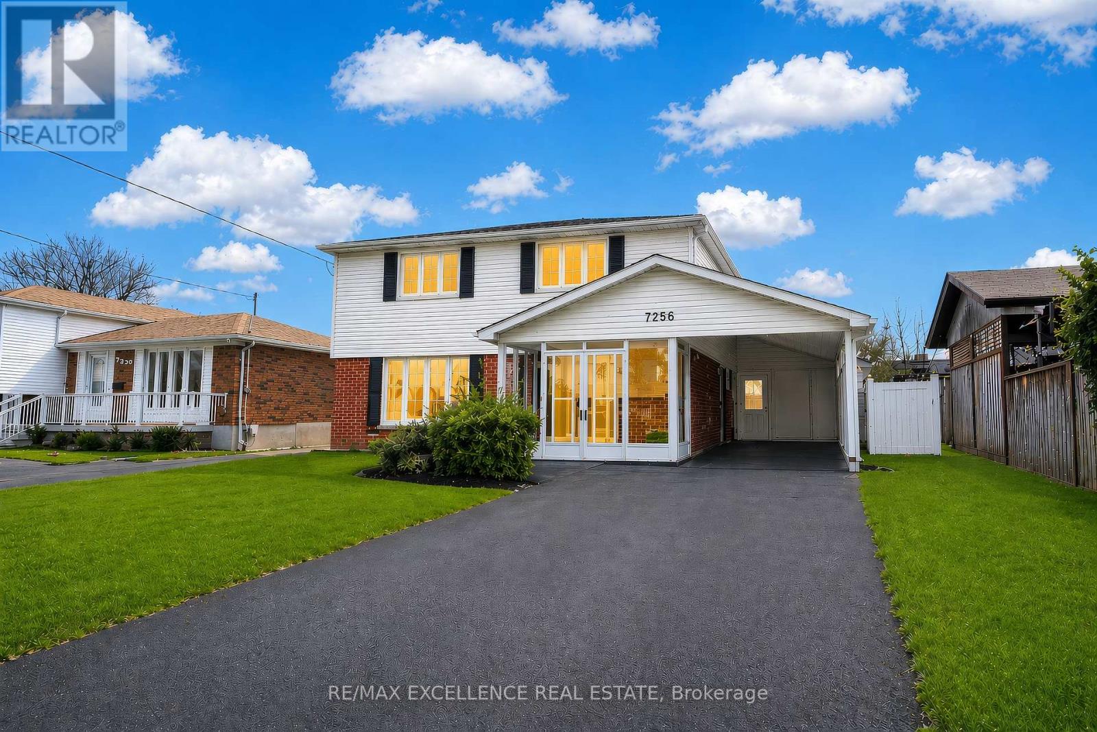 7256 Topping Road, Mississauga, Ontario  L4T 2Y5 - Photo 2 - W13037036