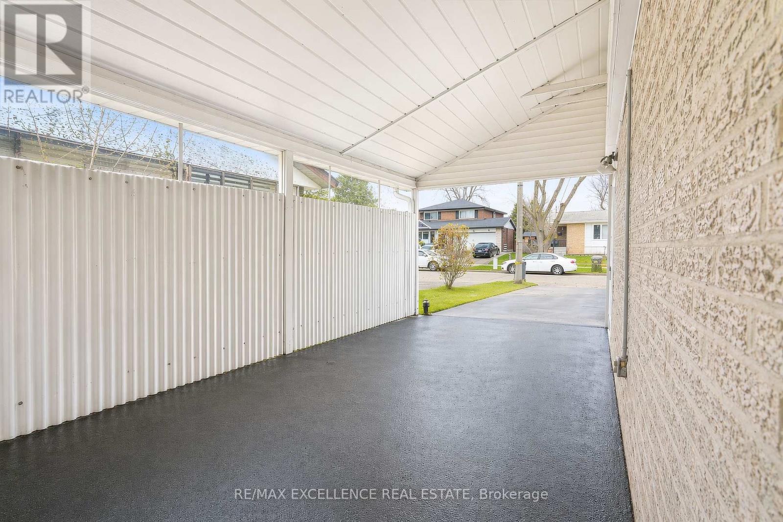 7256 Topping Road, Mississauga, Ontario  L4T 2Y5 - Photo 21 - W13037036