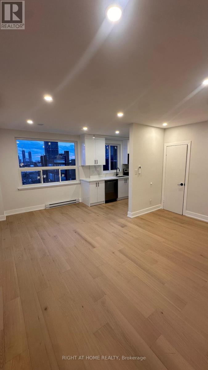 202 - 1357 Davenport Road, Toronto, Ontario  M6H 2H5 - Photo 2 - W13037052