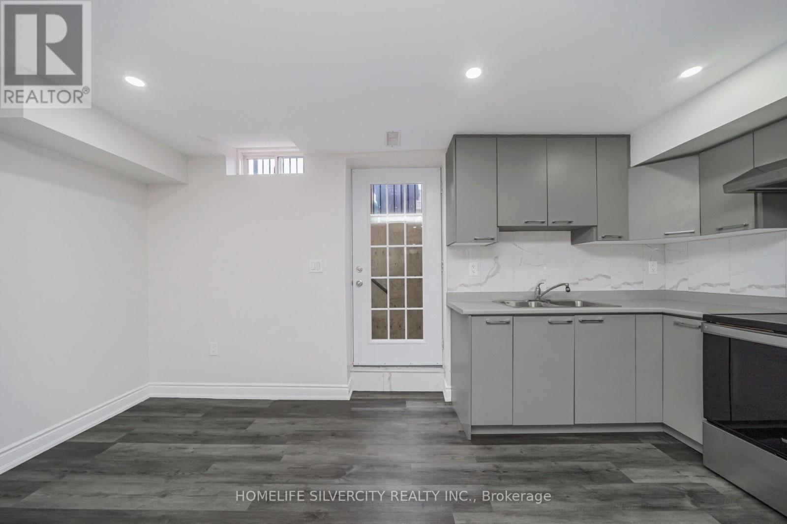 35 Velvet Grass Lane, Brampton (Sandringham-Wellington), Ontario  L6R 1X8 - Photo 40 - W13037066