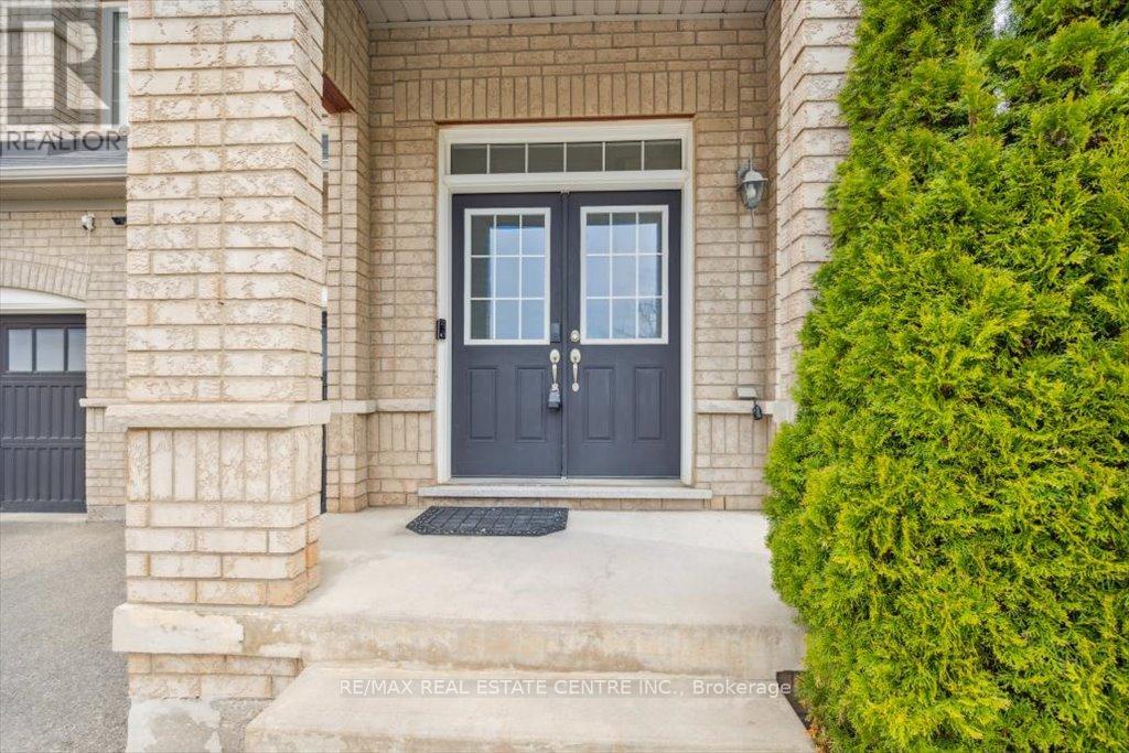 37 Interlude Drive, Brampton, Ontario  L6X 3B1 - Photo 4 - W13037106