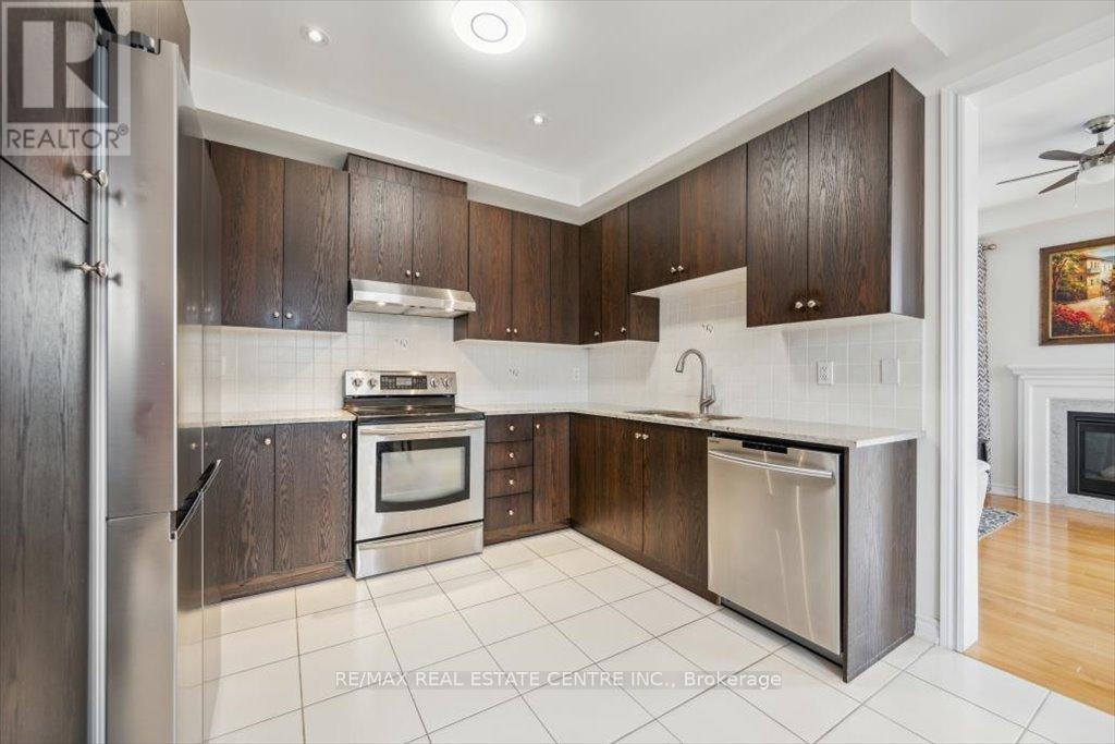 37 Interlude Drive, Brampton, Ontario  L6X 3B1 - Photo 9 - W13037106