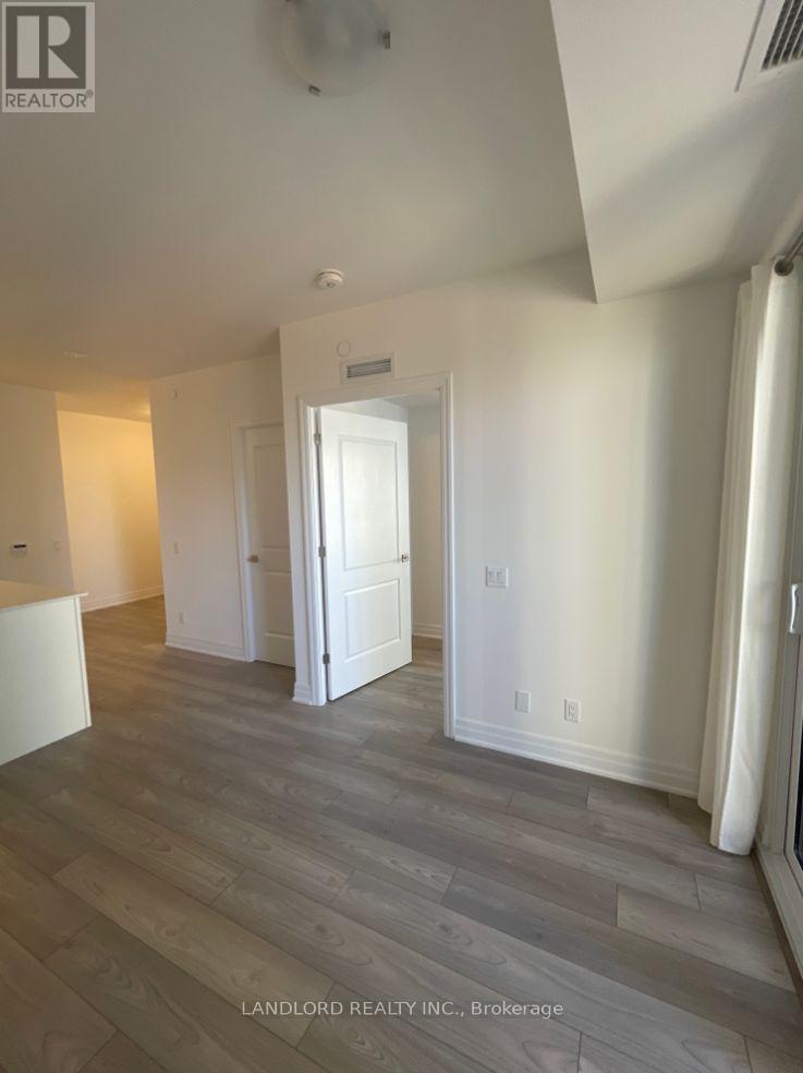 703 - 36 Elm Drive W, Mississauga, Ontario  L5B 0N3 - Photo 11 - W13037150