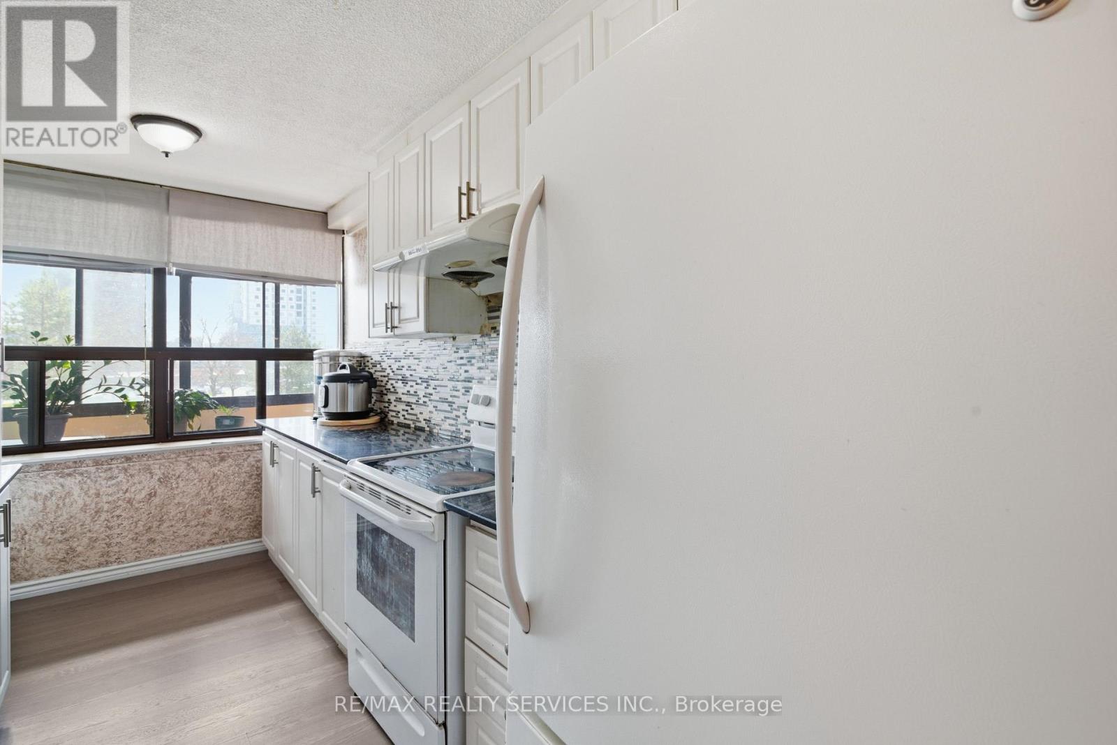 304 - 18 Knightsbridge Road, Brampton (Queen Street Corridor), Ontario  L6T 3X5 - Photo 17 - W13037268