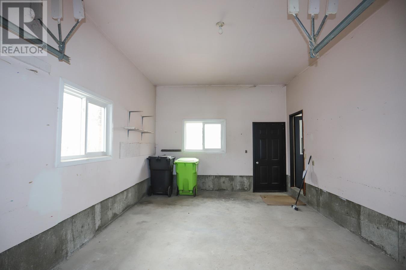 35 Pozzebon Cres, Sault Ste. Marie, Ontario  P6C 6A7 - Photo 36 - SM260759