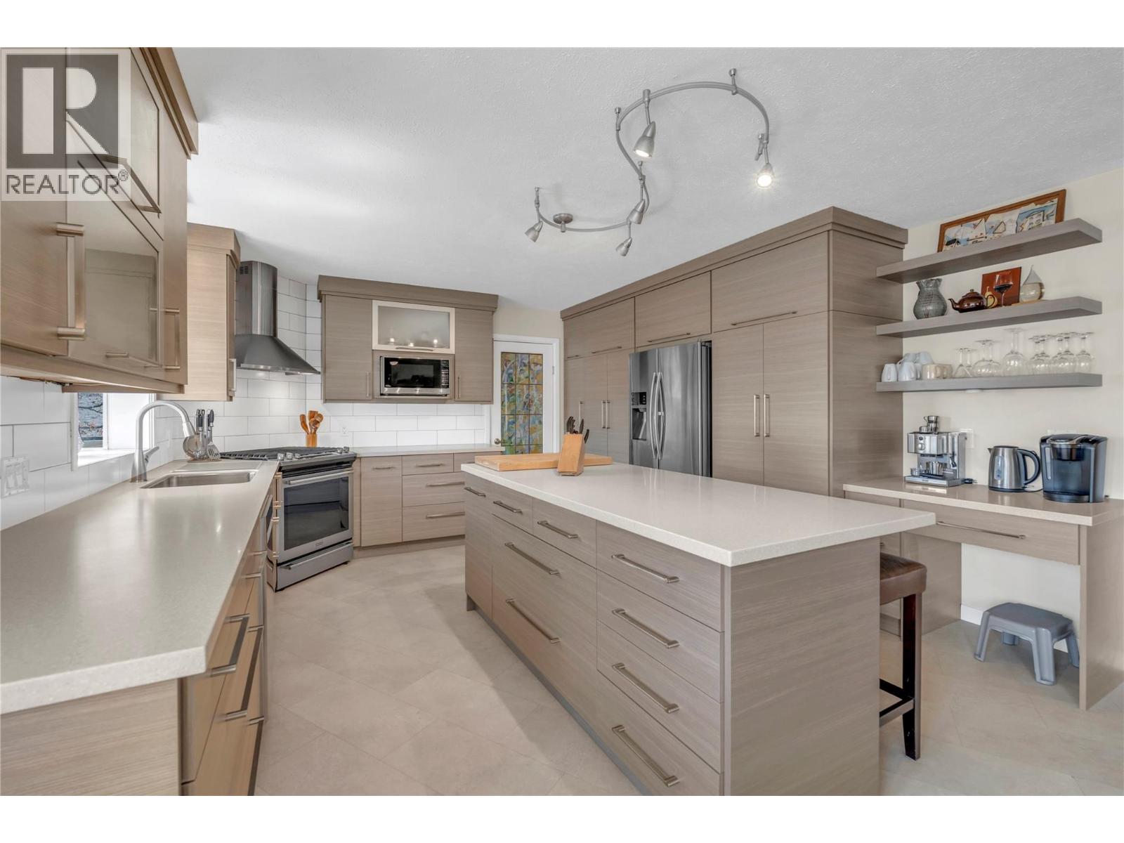 190 Craig Drive, Penticton, British Columbia  V2A 3R9 - Photo 11 - 10384376