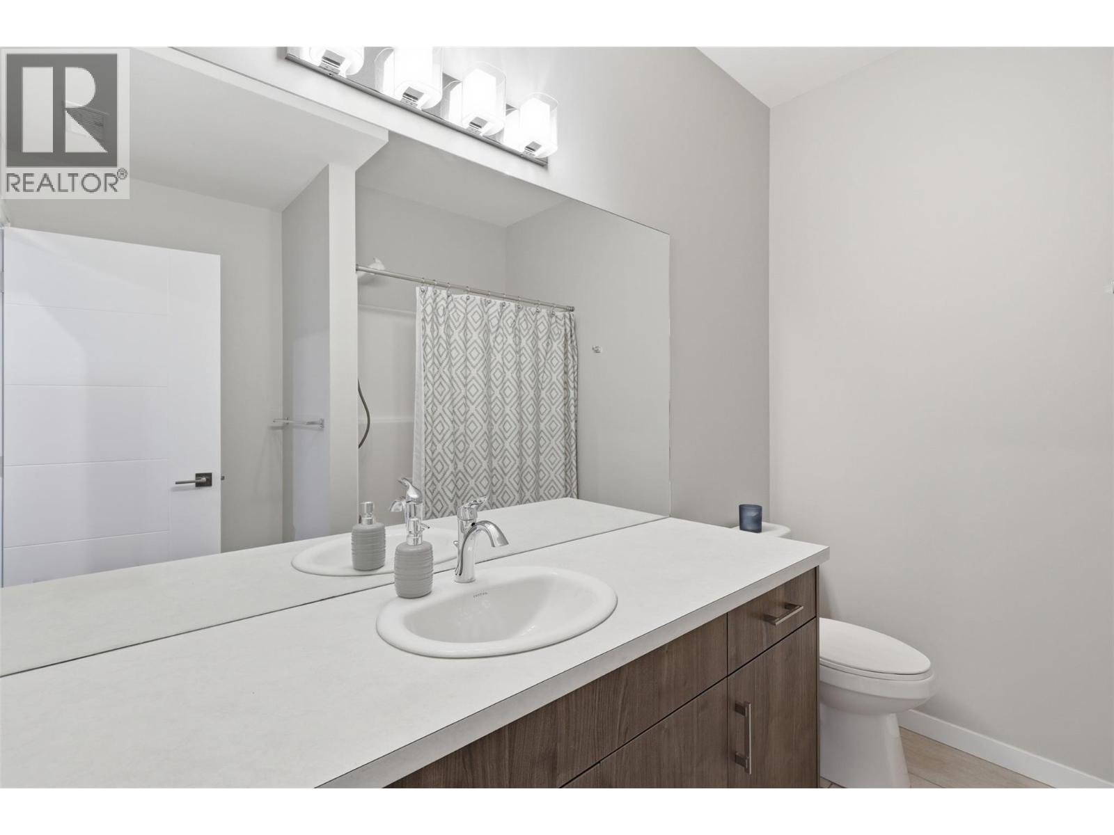 1993 Qu'appelle Boulevard Unit# 128, Kamloops, British Columbia  V2E 0C2 - Photo 27 - 10384375