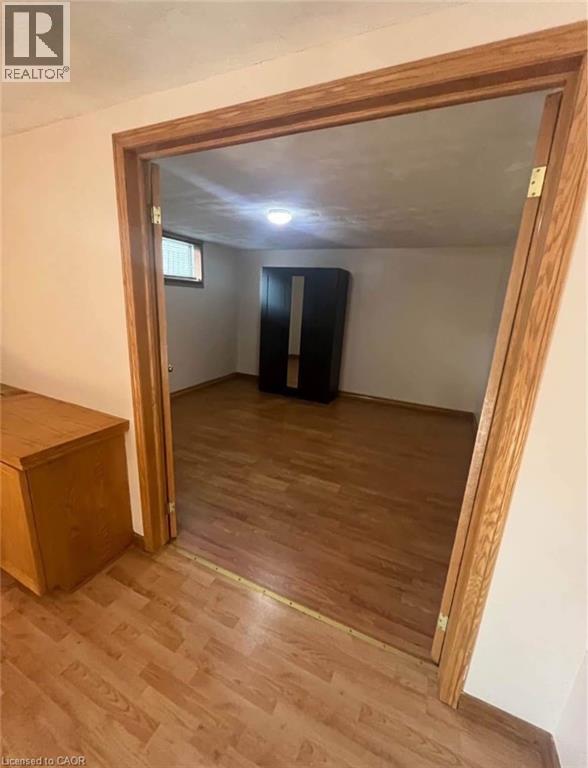 357 Gage Court Unit# Lower, Burlington, Ontario  L7T 4E1 - Photo 5 - 40823698