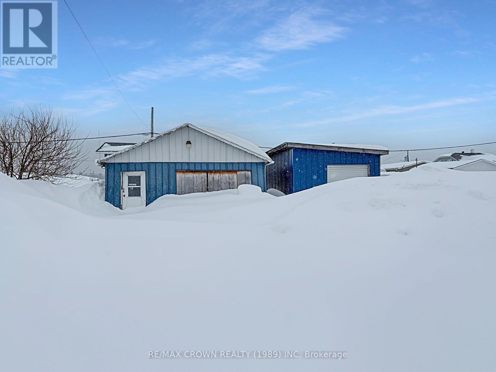 135 Queen Street, Mattice-Val Cote, Ontario  P0L 1T0 - Photo 24 - T13037394