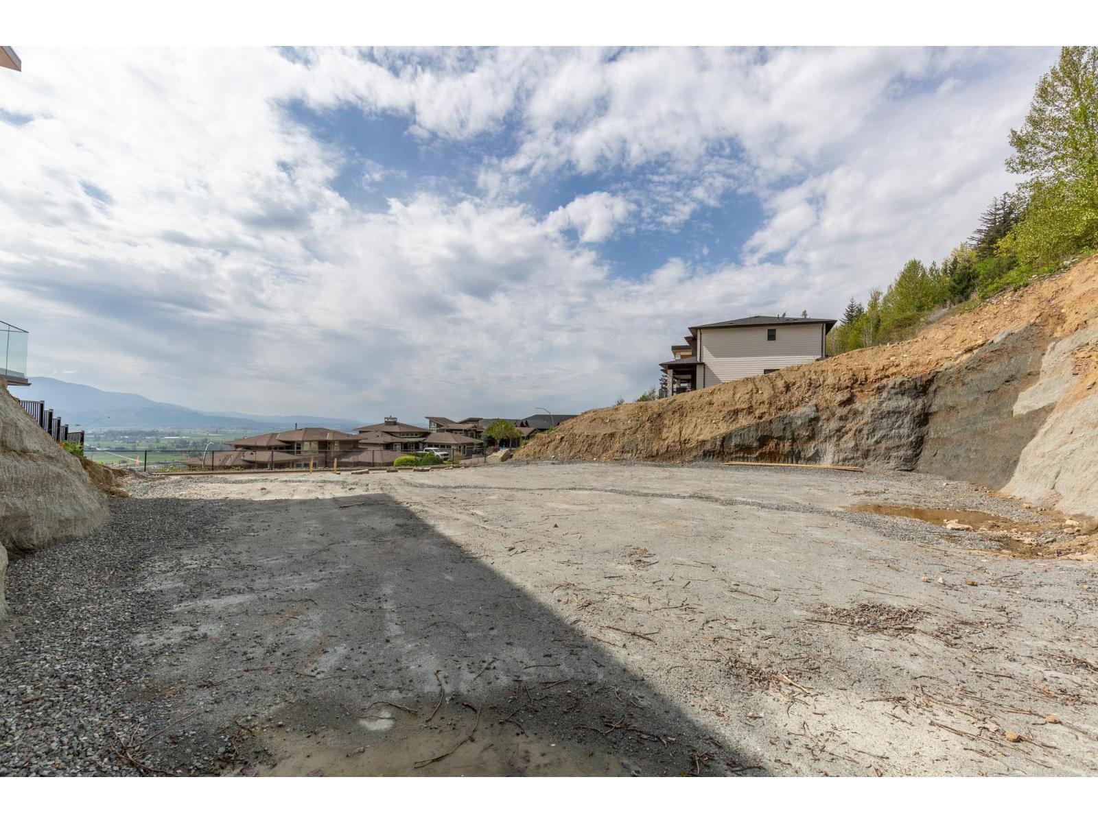 36483 Estevan Court, Abbotsford, British Columbia  V3G 0B2 - Photo 5 - R3113375