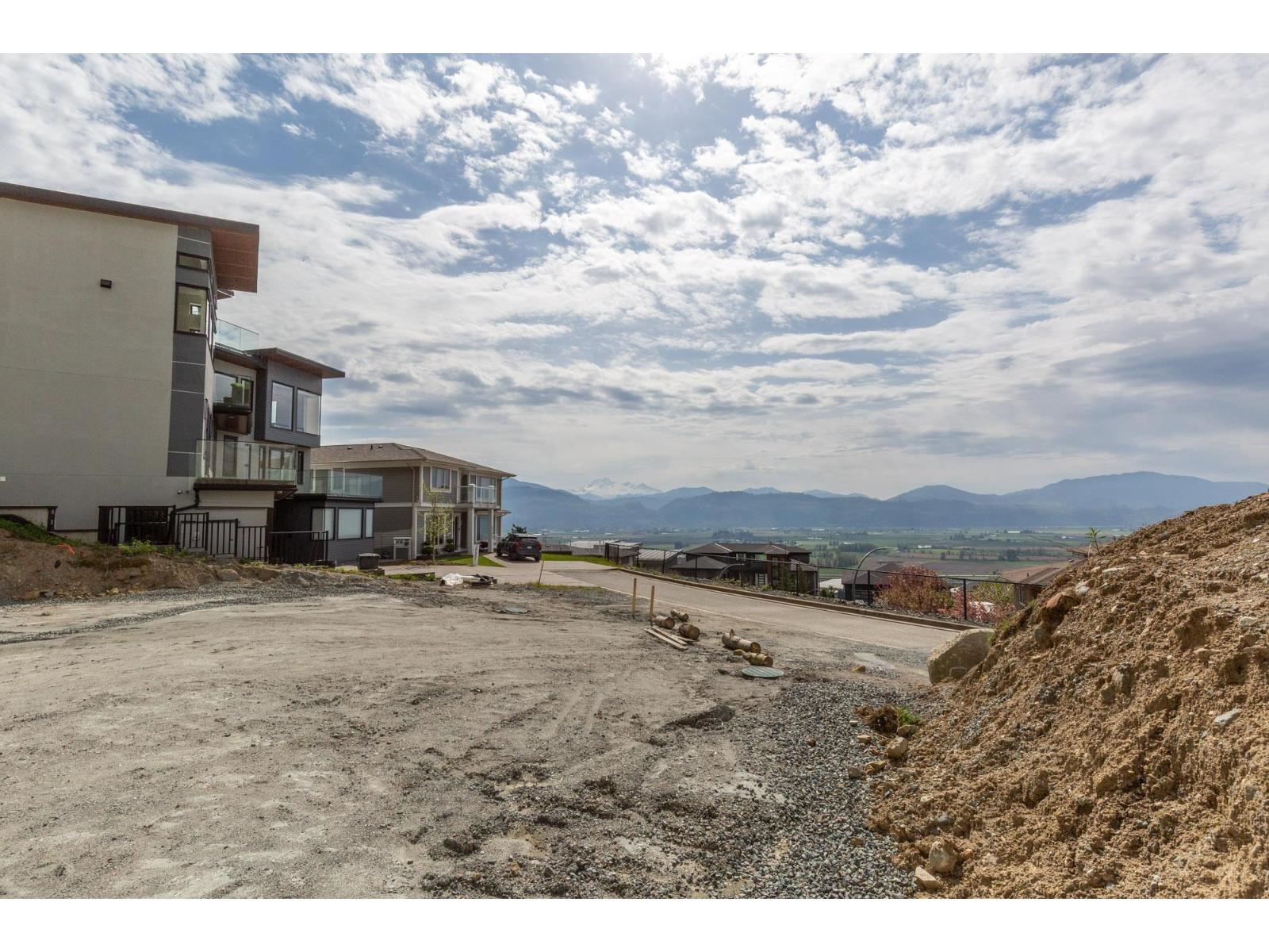 36483 Estevan Court, Abbotsford, British Columbia  V3G 0B2 - Photo 8 - R3113375