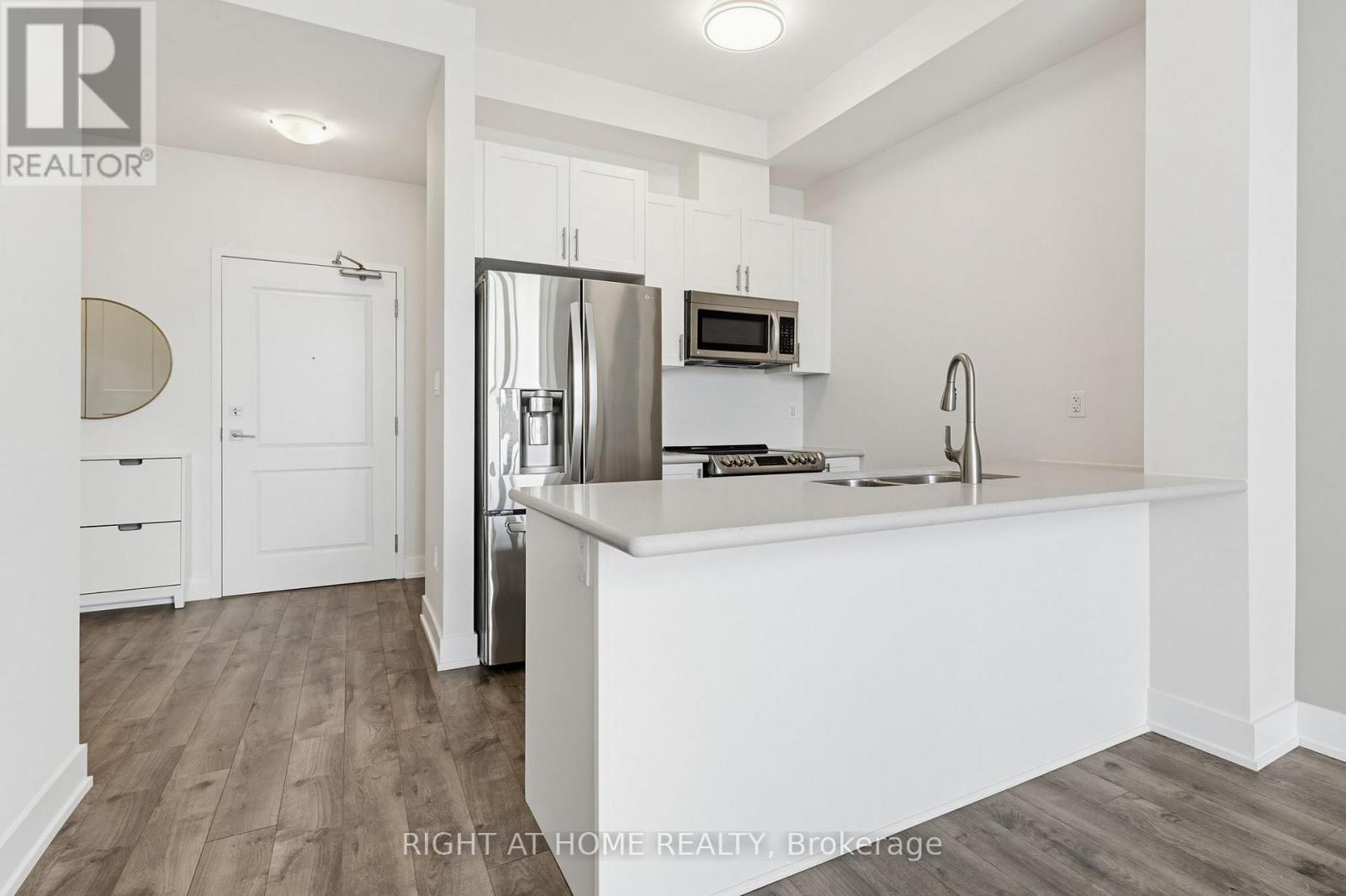 623 - 101 Shoreview Place, Hamilton (Lakeshore), Ontario  L8E 0K2 - Photo 4 - X13037030