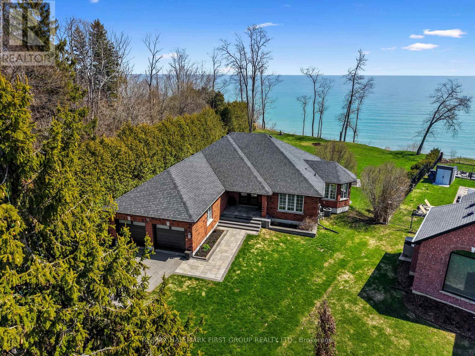 75 EAST HOUSE CRESCENT, Cobourg, Ontario