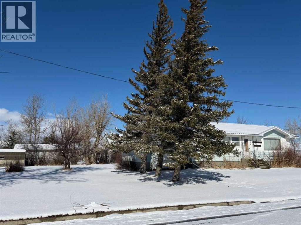 226 7 Street E, Cowley, Alberta  T0K 0P0 - Photo 3 - A2292333