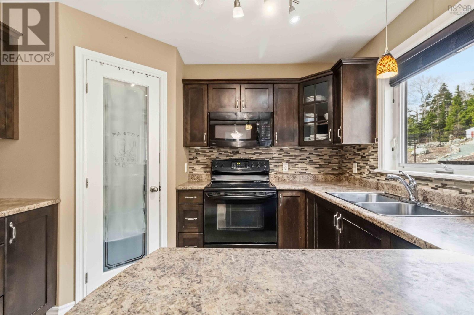 33 Riverwood Drive, Timberlea, Nova Scotia  B3T 0B1 - Photo 19 - 202608410