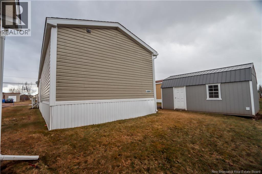 250 Nepisiguit Drive, Dieppe, New Brunswick  E1A 0P6 - Photo 39 - NB133573