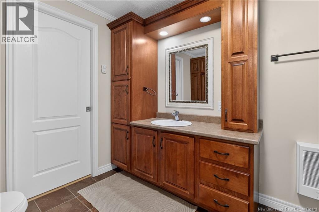 250 Nepisiguit Drive, Dieppe, New Brunswick  E1A 0P6 - Photo 30 - NB133573