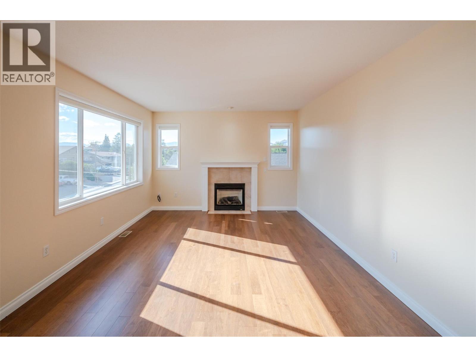 5820 89th Street Unit# 301, Osoyoos, British Columbia  V0H 1V1 - Photo 3 - 10378349