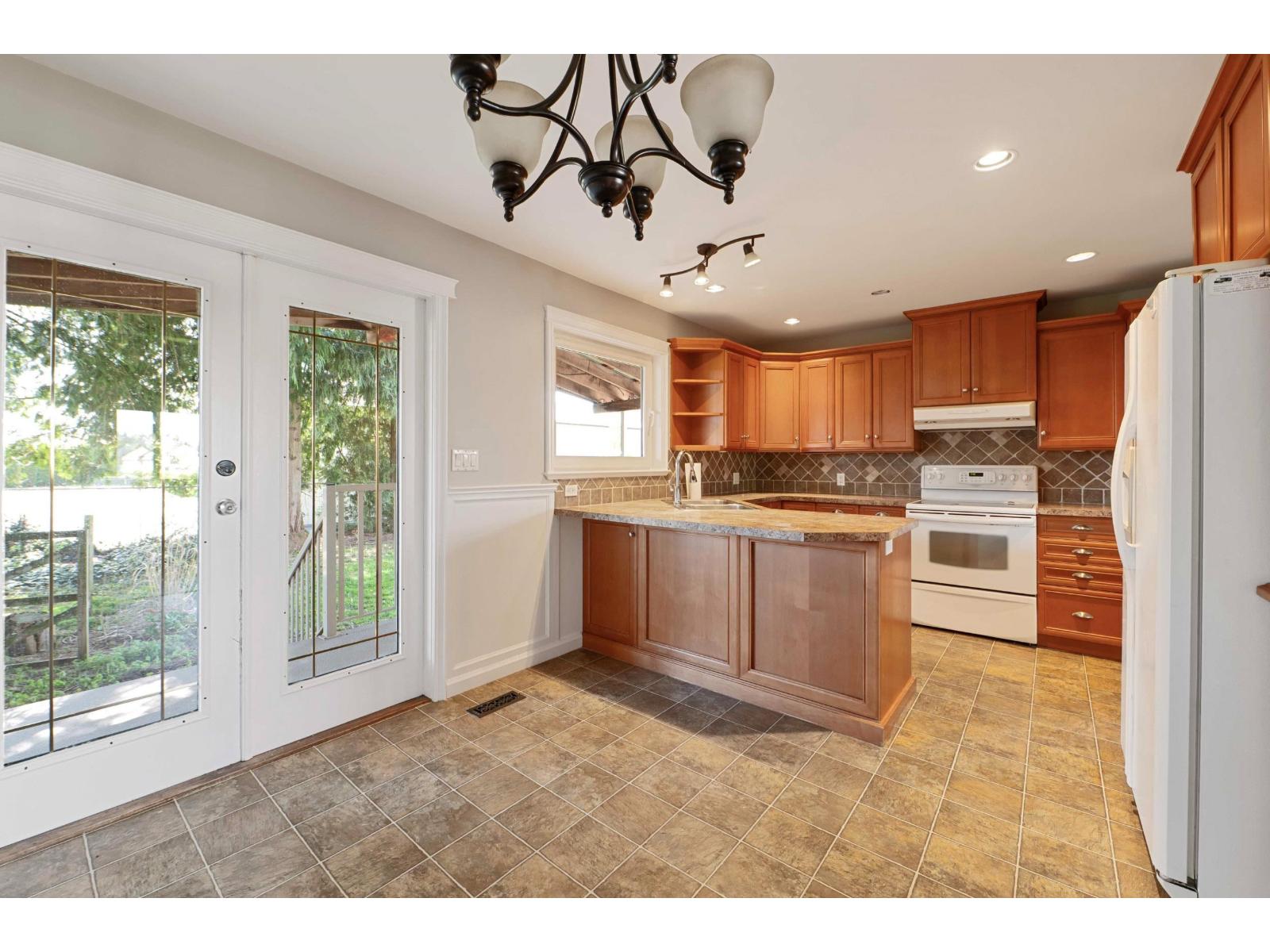 32446 Montgomery Avenue, Abbotsford, British Columbia  V2T 6A3 - Photo 10 - R3114687