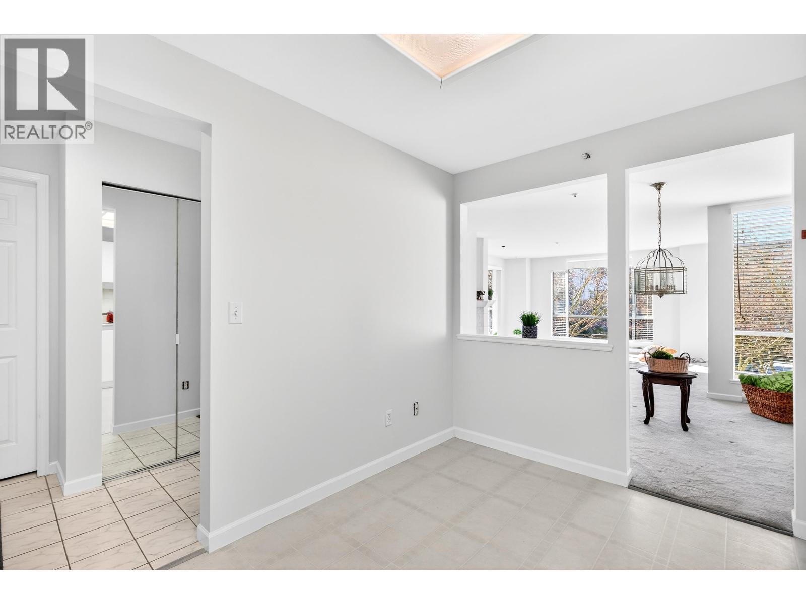 212 19122 122 Avenue, Pitt Meadows, British Columbia  V3Y 2N7 - Photo 8 - R3083145