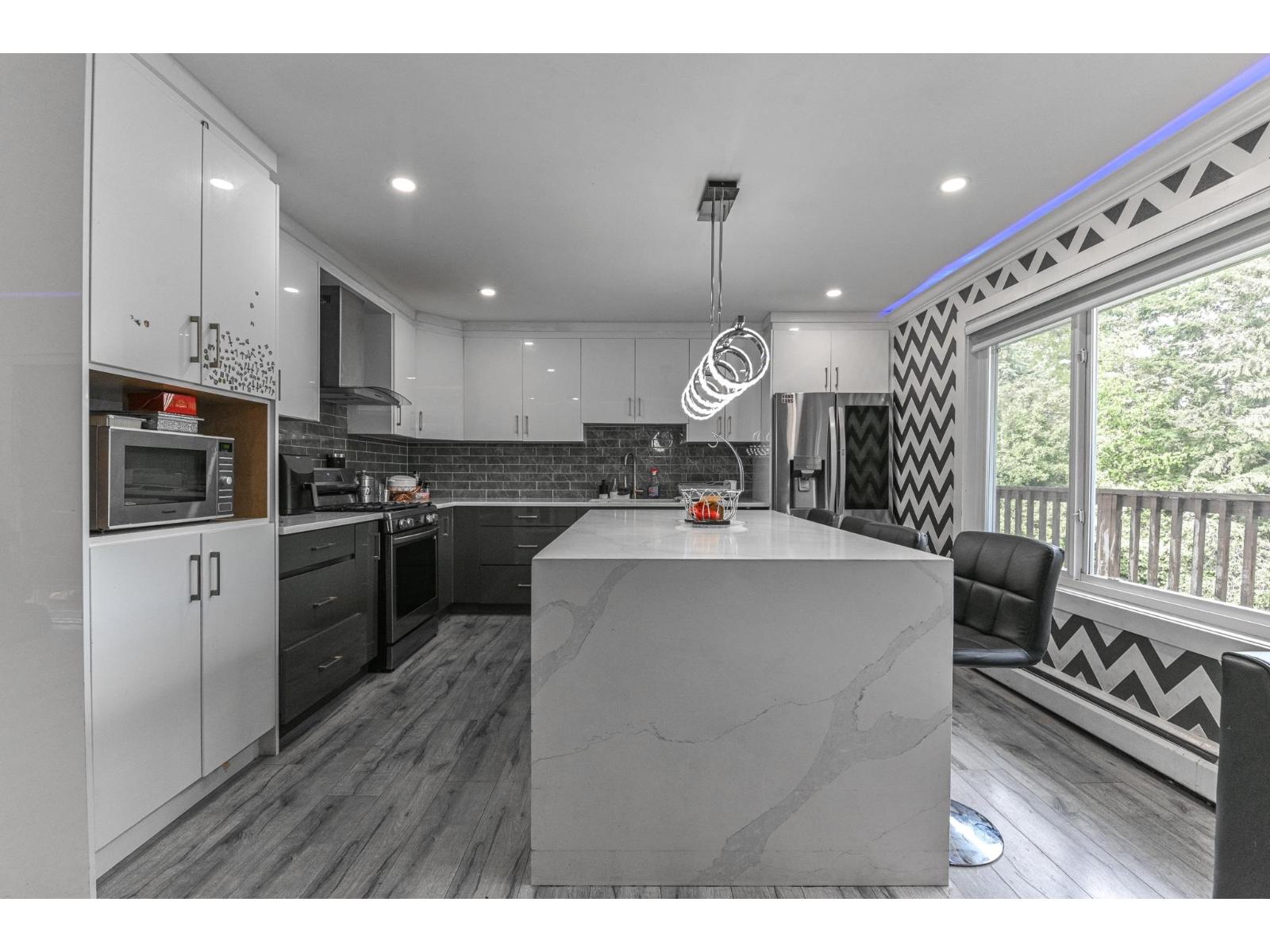 2802 Upland Crescent, Abbotsford, British Columbia  V2T 2E9 - Photo 3 - R3114628