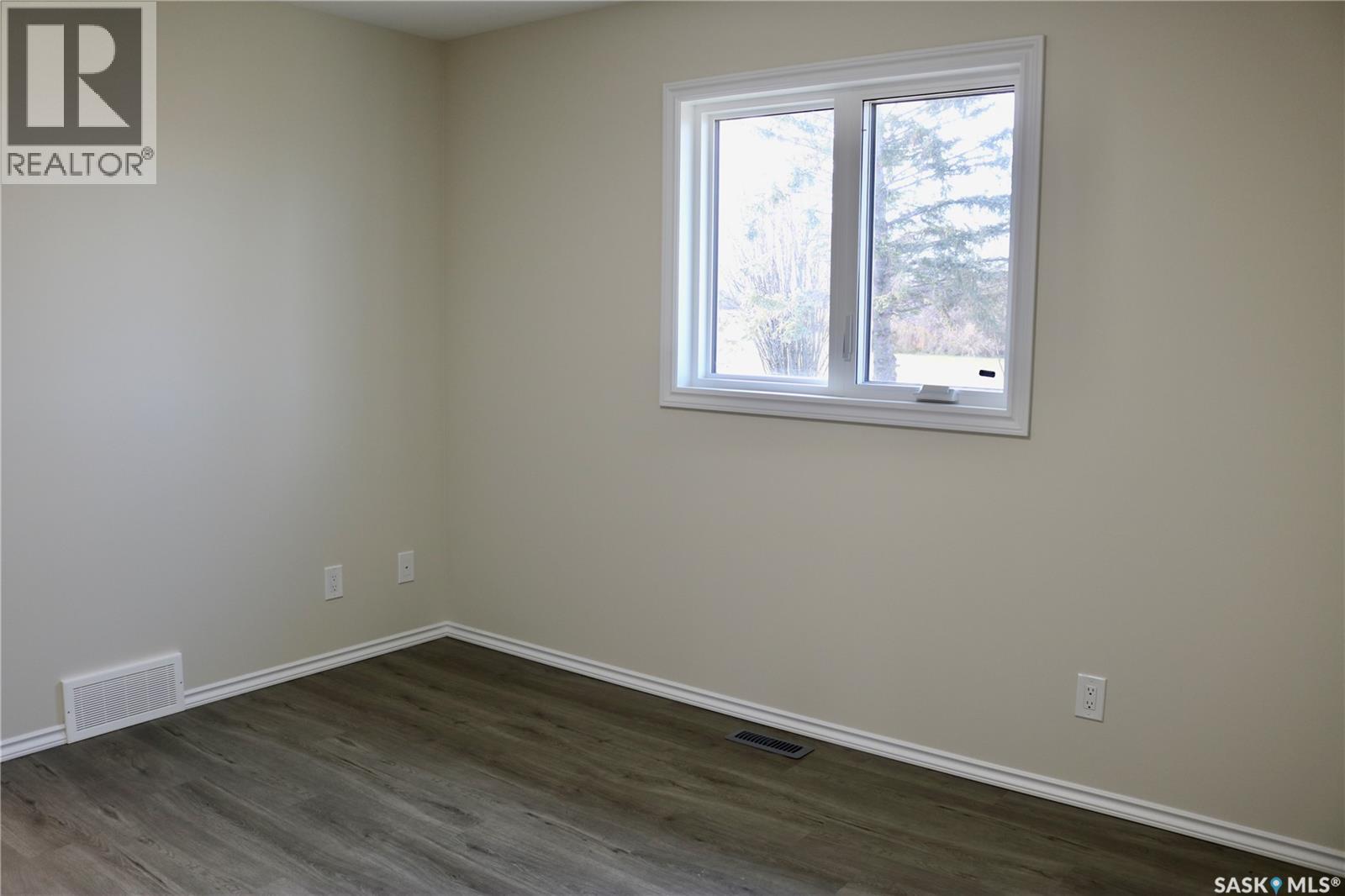 511 1st Avenue, Wapella, Saskatchewan  S0G 4Z0 - Photo 21 - SK028485