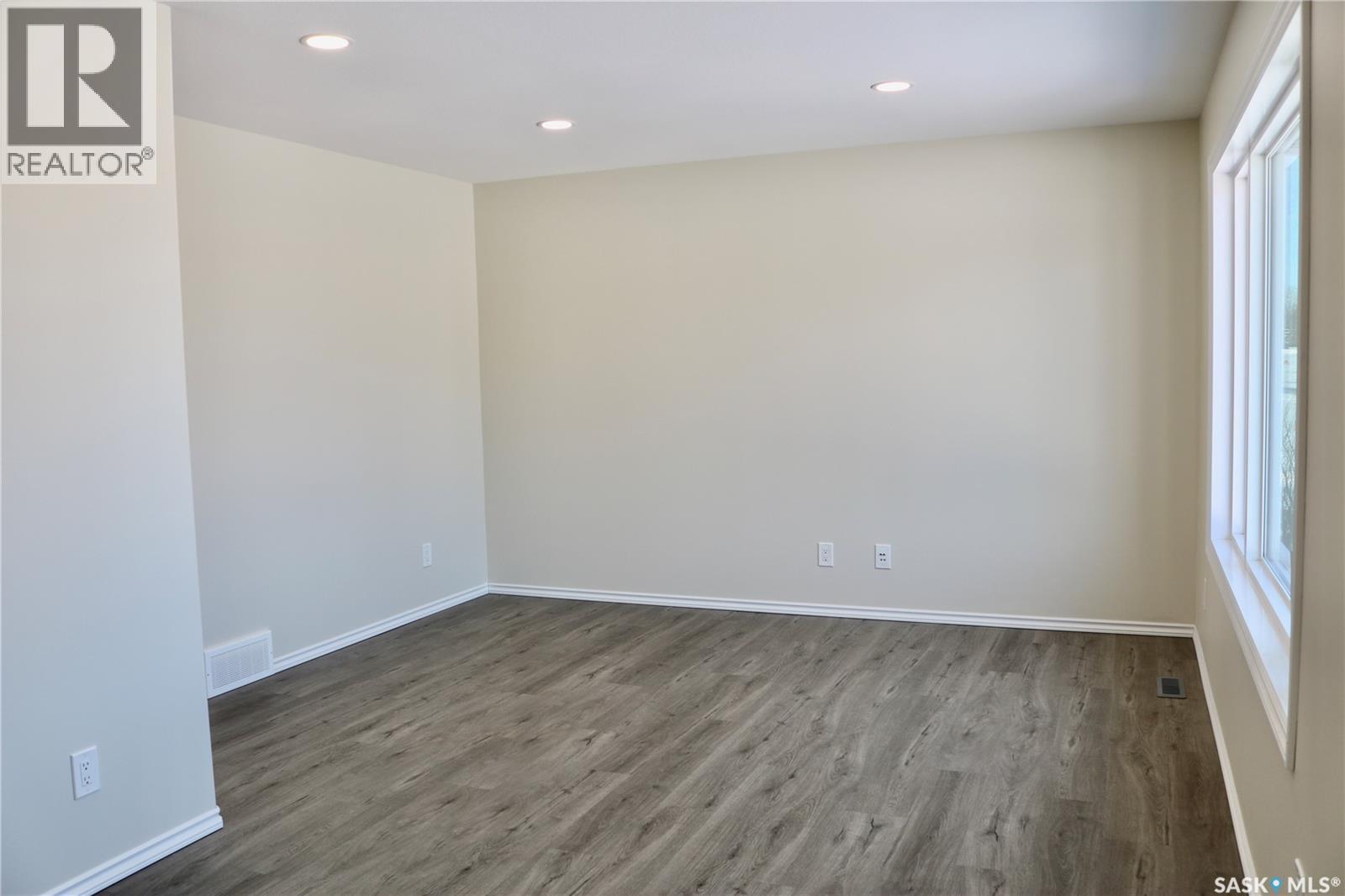 511 1st Avenue, Wapella, Saskatchewan  S0G 4Z0 - Photo 6 - SK028485