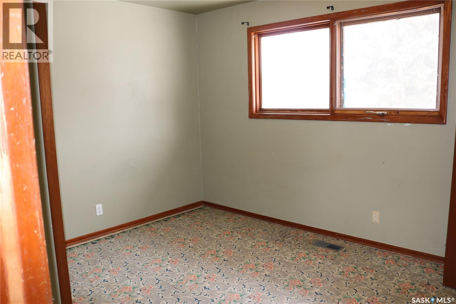 912 Lalonde Street, Whitewood, Saskatchewan  S0G 5C0 - Photo 8 - SK031357