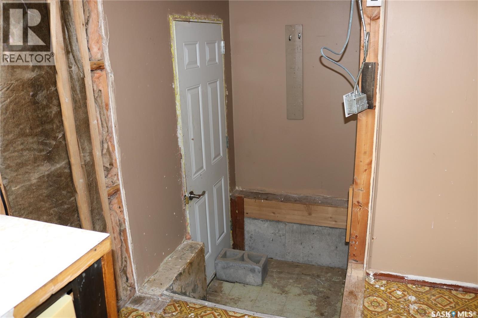 912 Lalonde Street, Whitewood, Saskatchewan  S0G 5C0 - Photo 15 - SK031357